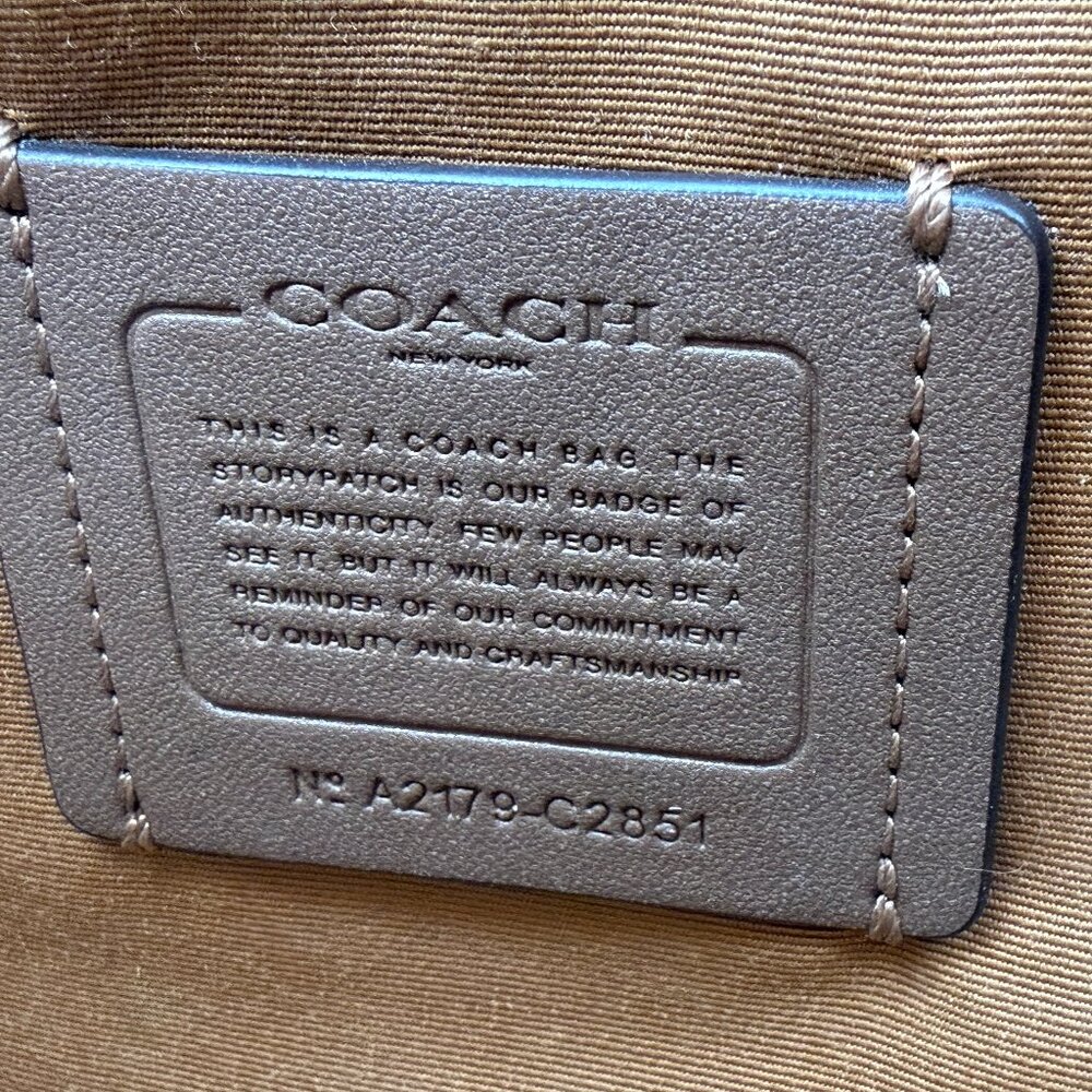 COACH Kailey Carryall In Signature Canvas - Picture 8 of 11